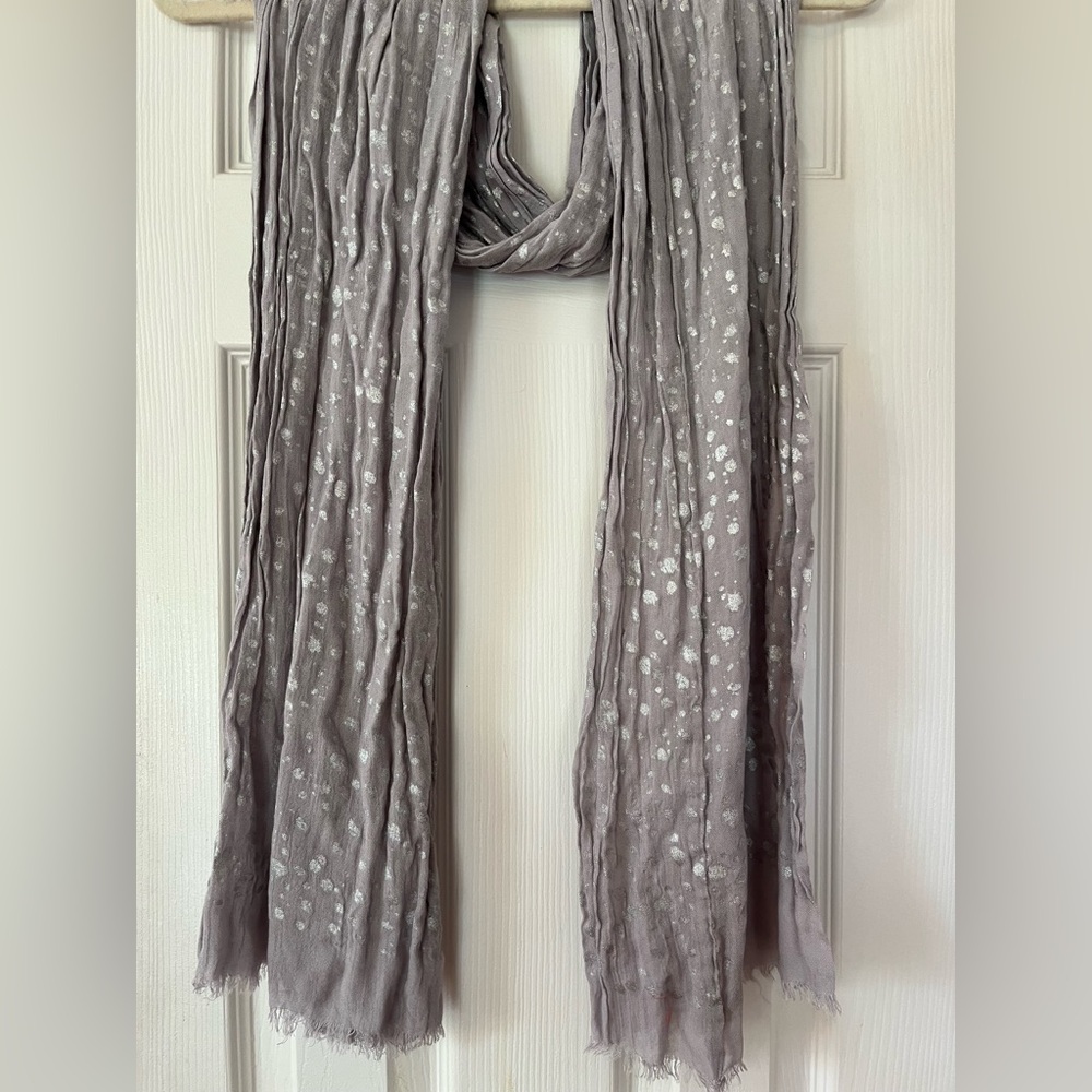 Vera Bradley Soft Fringe Scarf in Metallic Gray & Silver